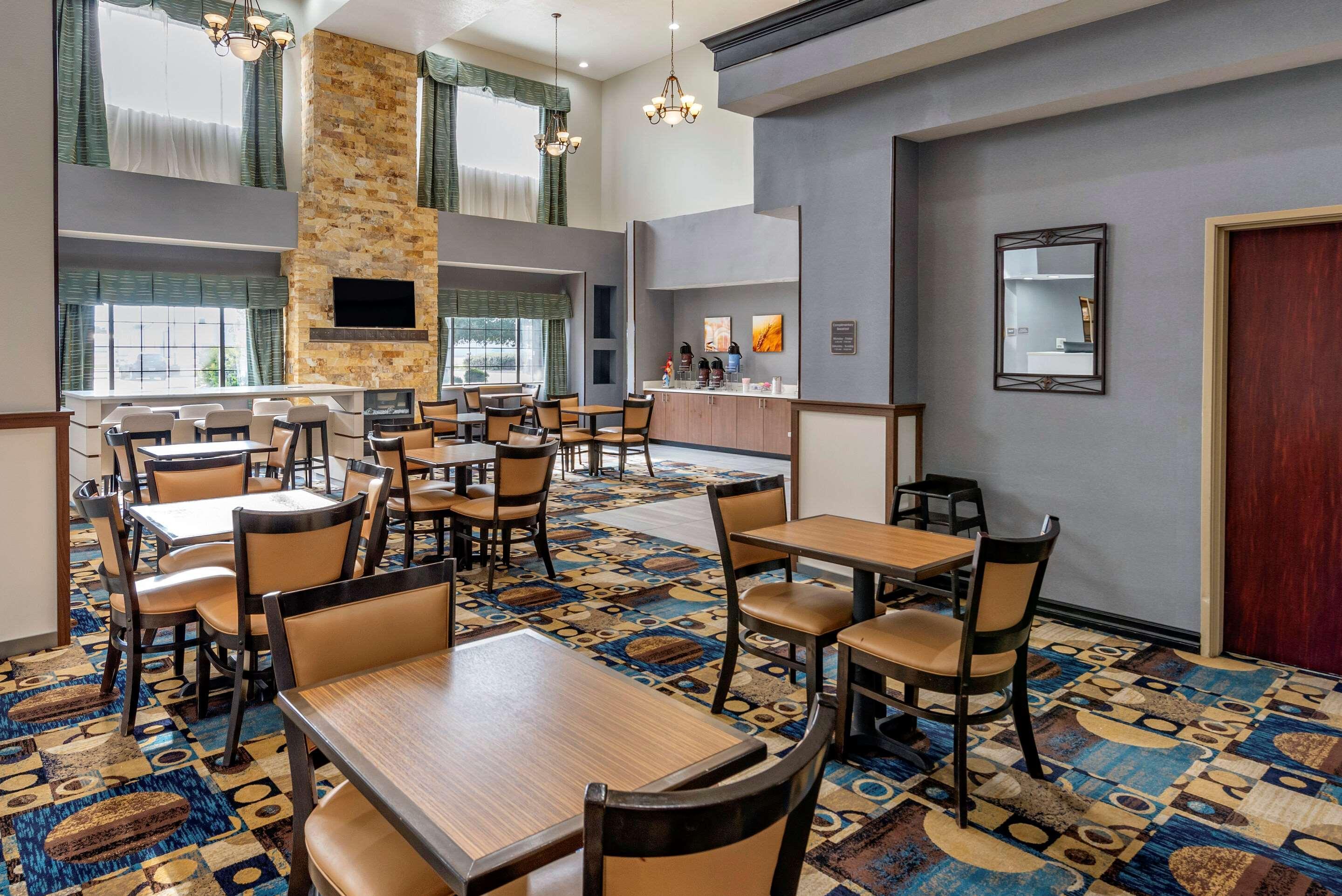Comfort Suites Clovis Eksteriør billede